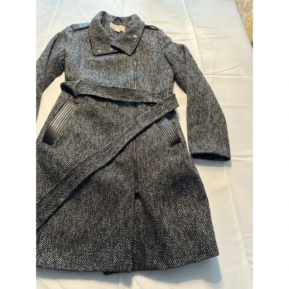 Michael Kors Wool Blend Womens Trench Coat. Jacket. Long Sleeve Black Sz M